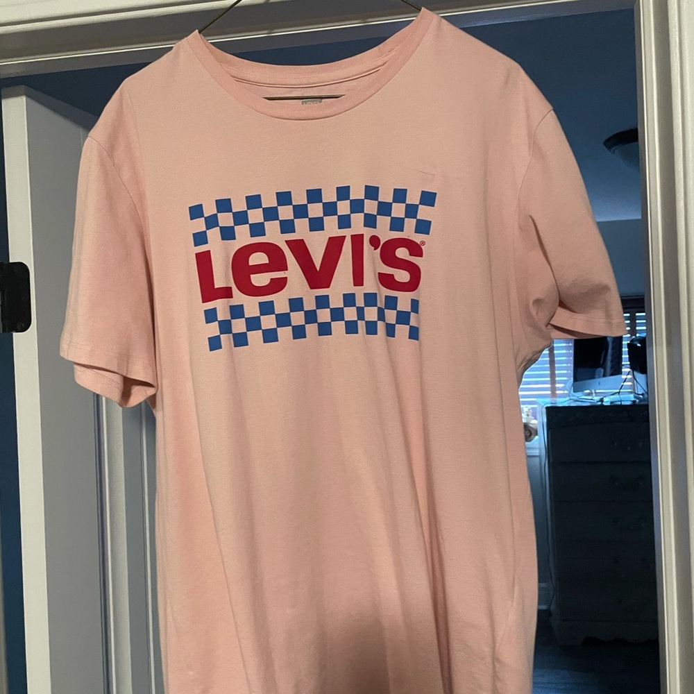 Levi’s shirt